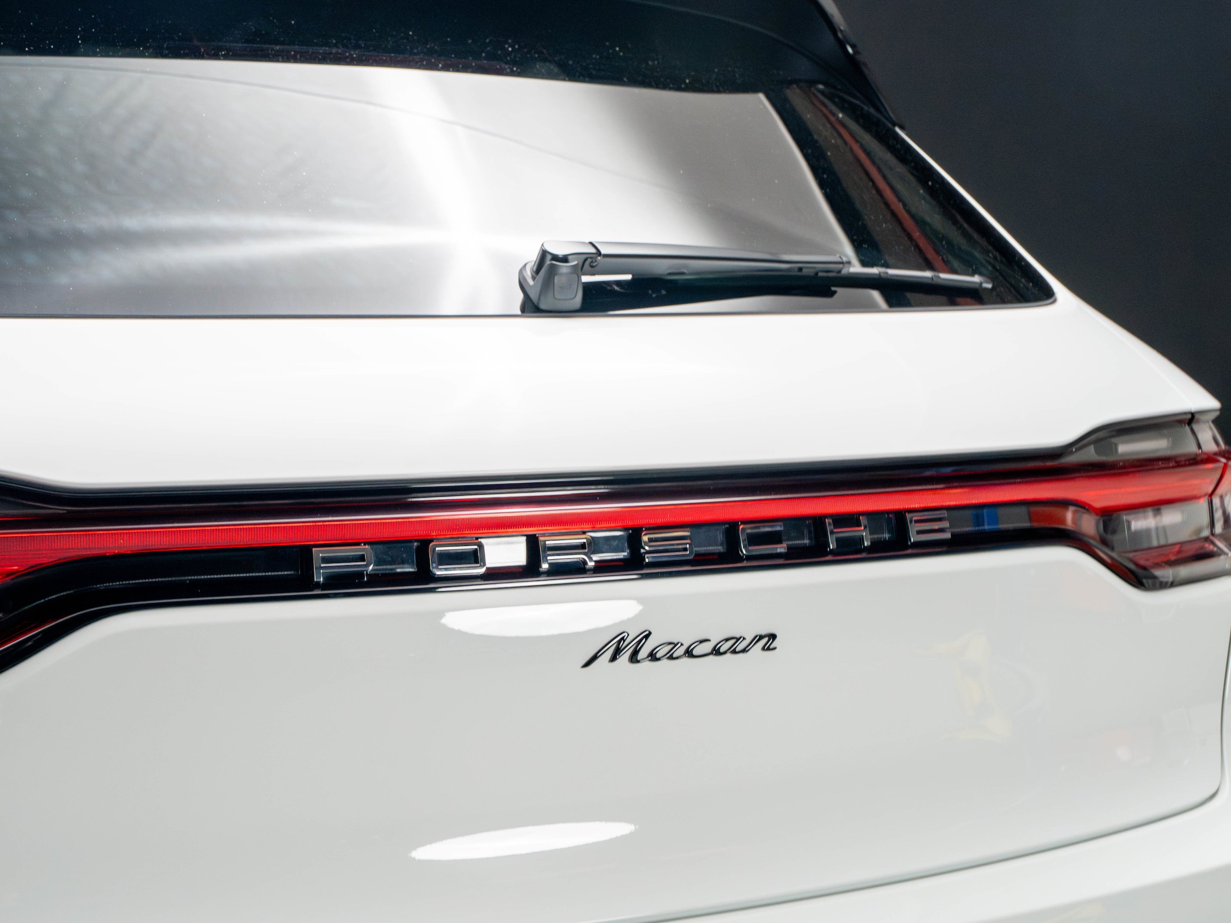 Certified 2026 Porsche Macan AWD/4WD image 14
