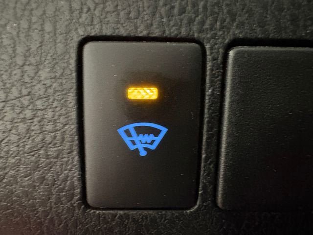 Used 2019 Toyota Highlander XLE AWD/4WD image 13