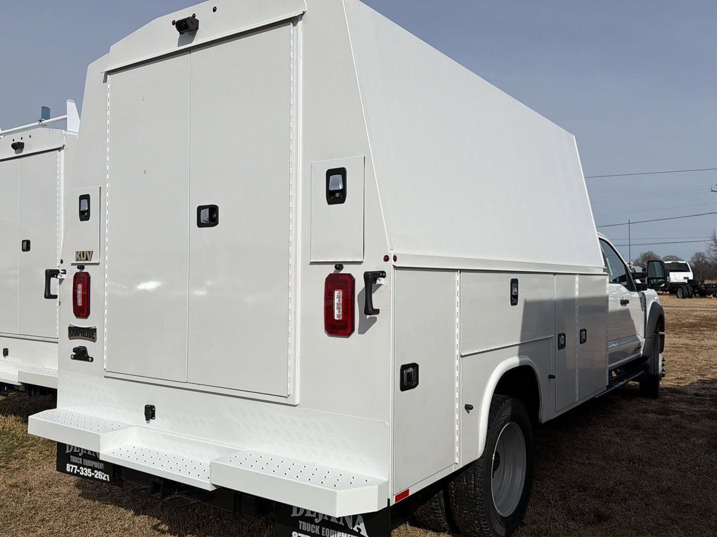 New 2026 Ford F550 4x4 Crew Cab image 6