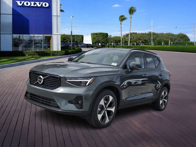 New 2026 Volvo XC40 B5 Plus w/ Protection Package Premier AWD/4WD image 3