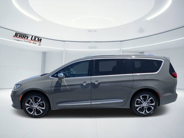 Used 2021 Chrysler Pacifica Pinnacle AWD/4WD image 6
