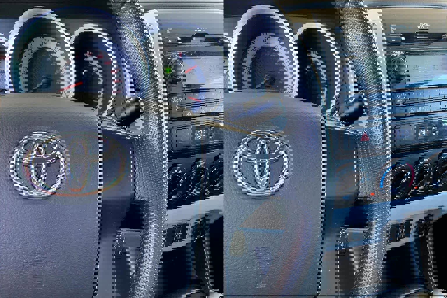 Used 2012 Toyota Tacoma PreRunner w/ SR5 Pkg RWD image 23