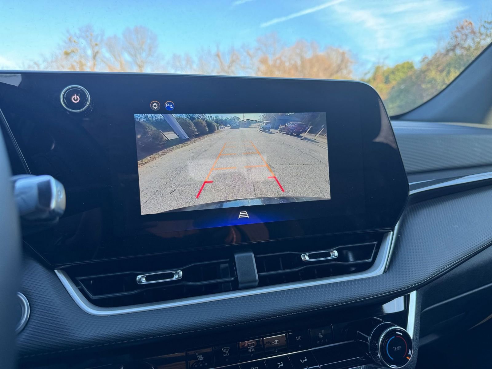 Used 2025 Chevrolet Equinox LT image 17