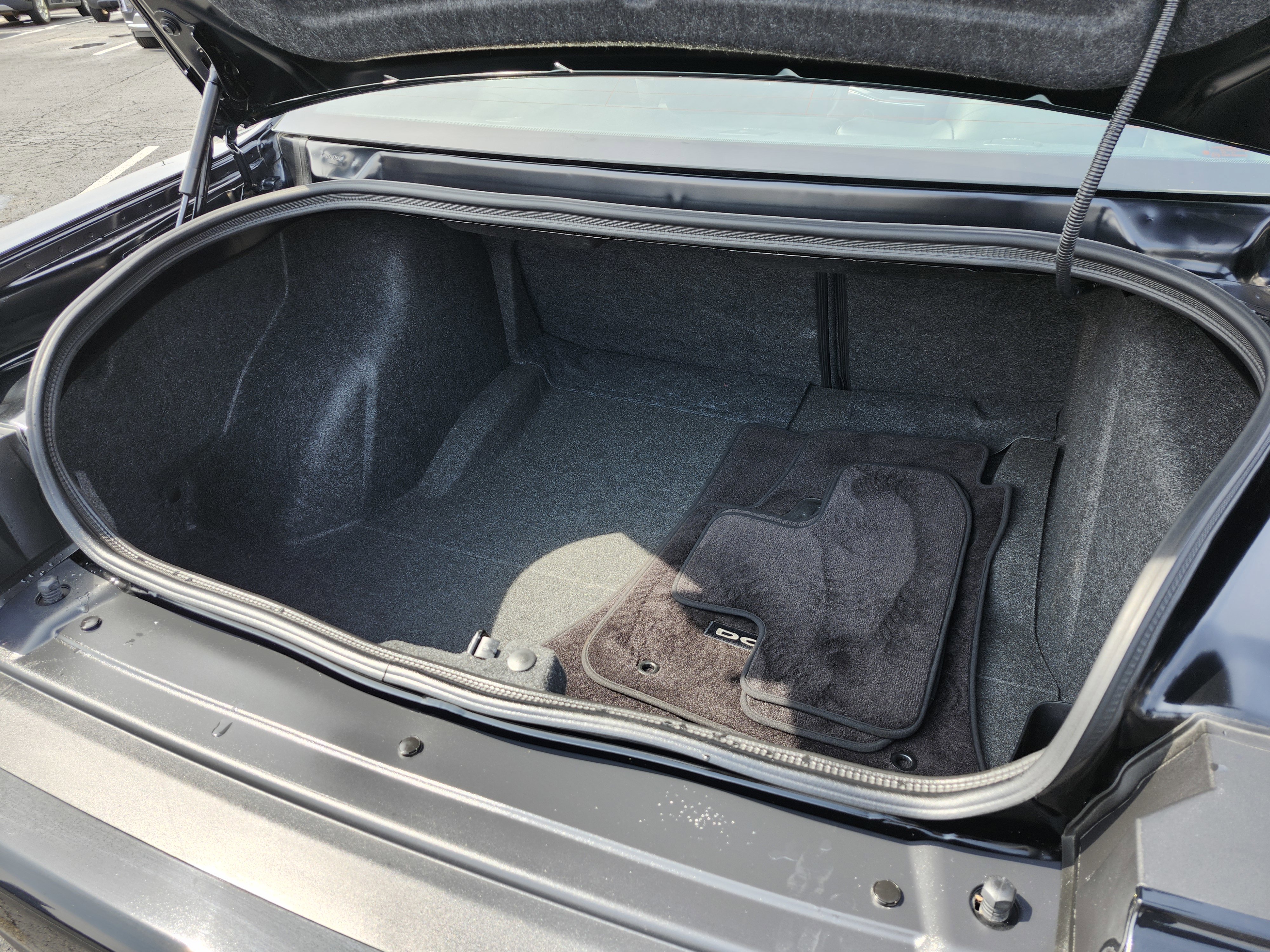 Used 2017 Dodge Challenger R/T Plus image 32