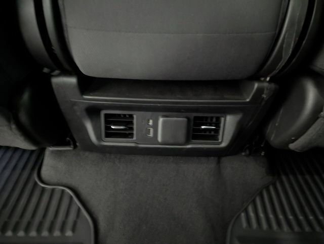 Used 2024 Chevrolet Silverado 1500 LT image 11