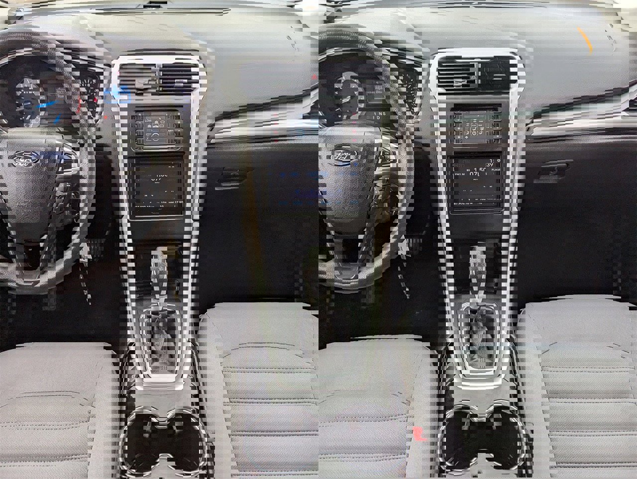 Used 2015 Ford Fusion S image 15