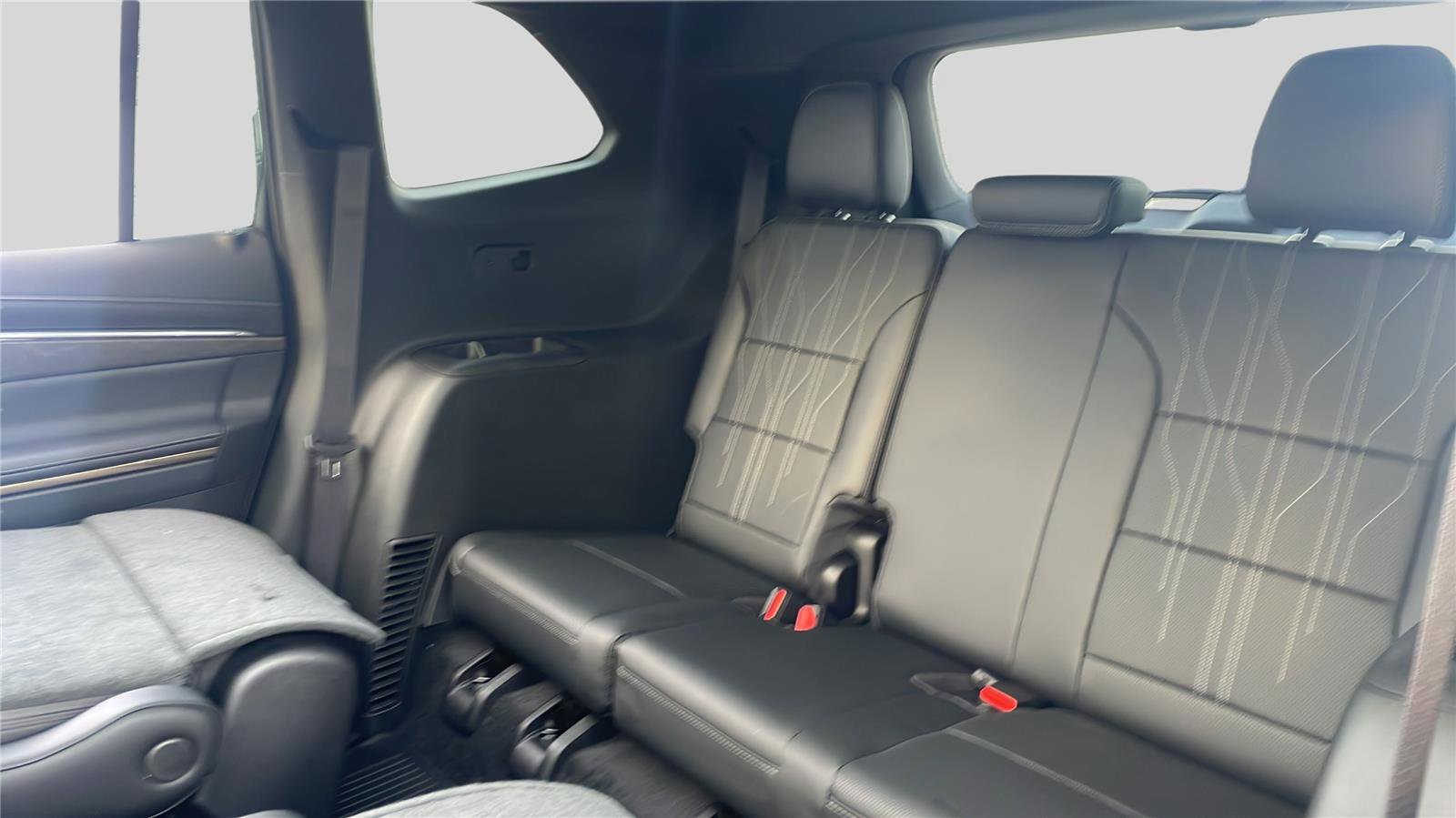 New 2026 Buick Enclave Avenir w/ Super Cruise Package image 17