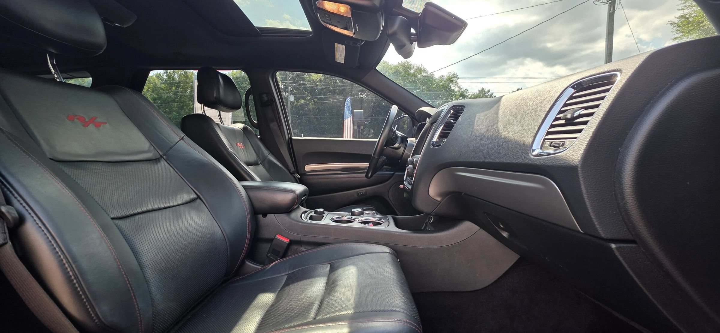 Used 2016 Dodge Durango R/T w/ Technology Group AWD/4WD image 15