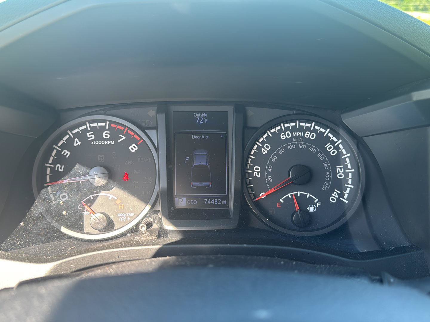 Used 2020 Toyota Tacoma SR AWD/4WD image 14