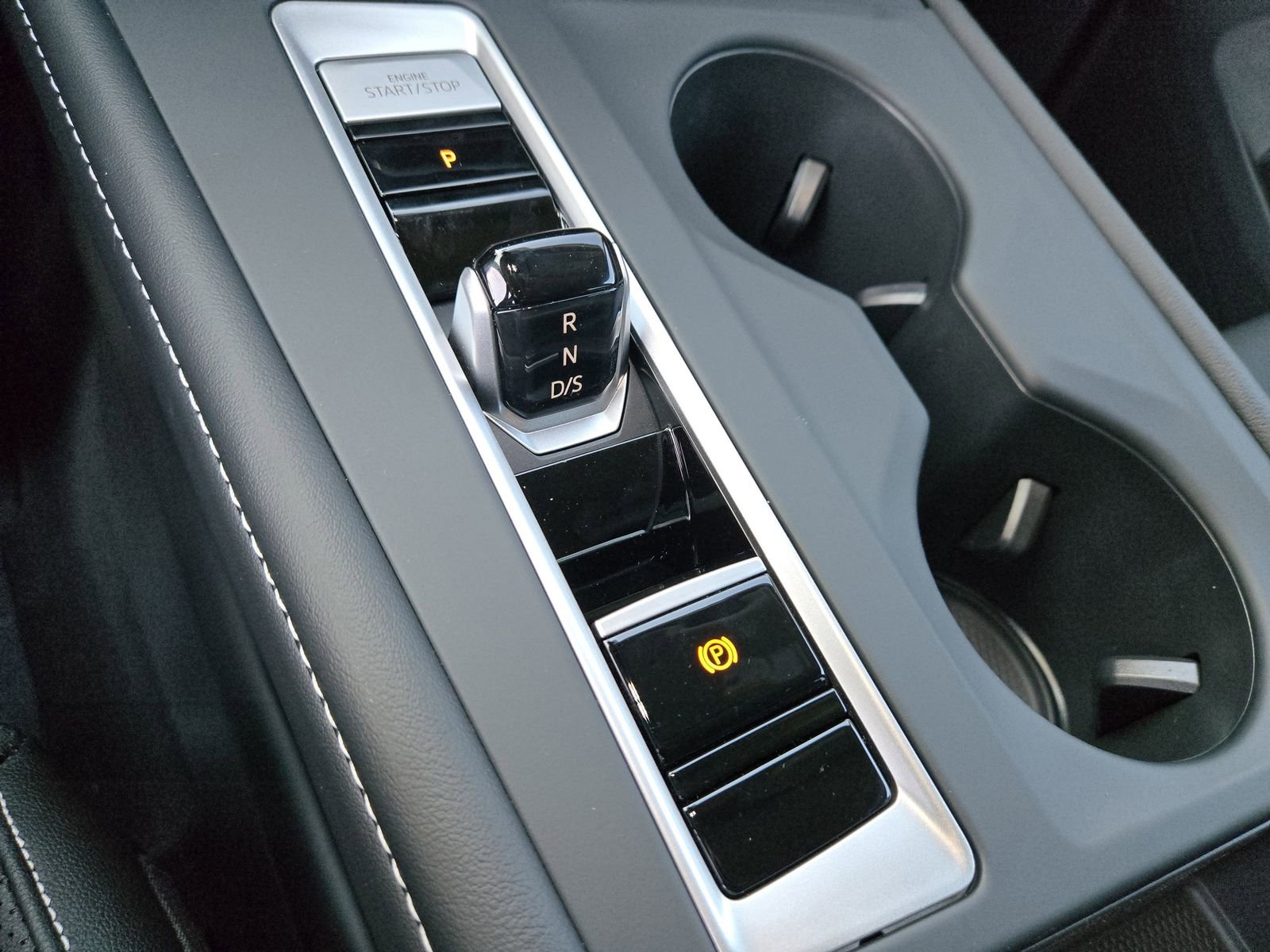 New 2026 Volkswagen Atlas SE image 13