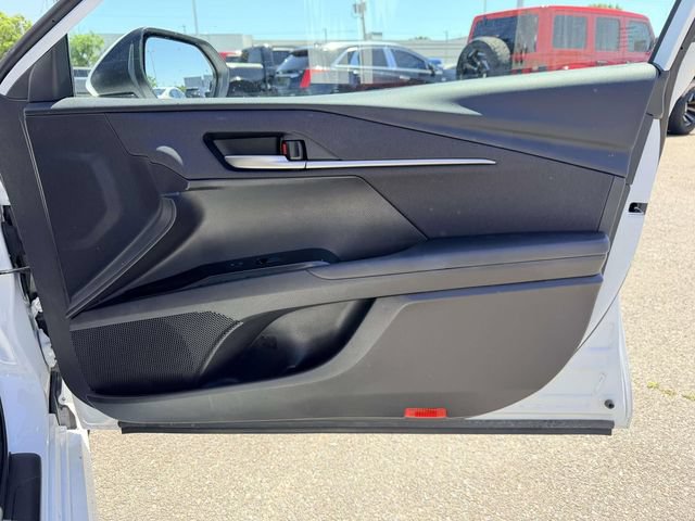 Used 2026 Toyota Camry LE FWD image 8