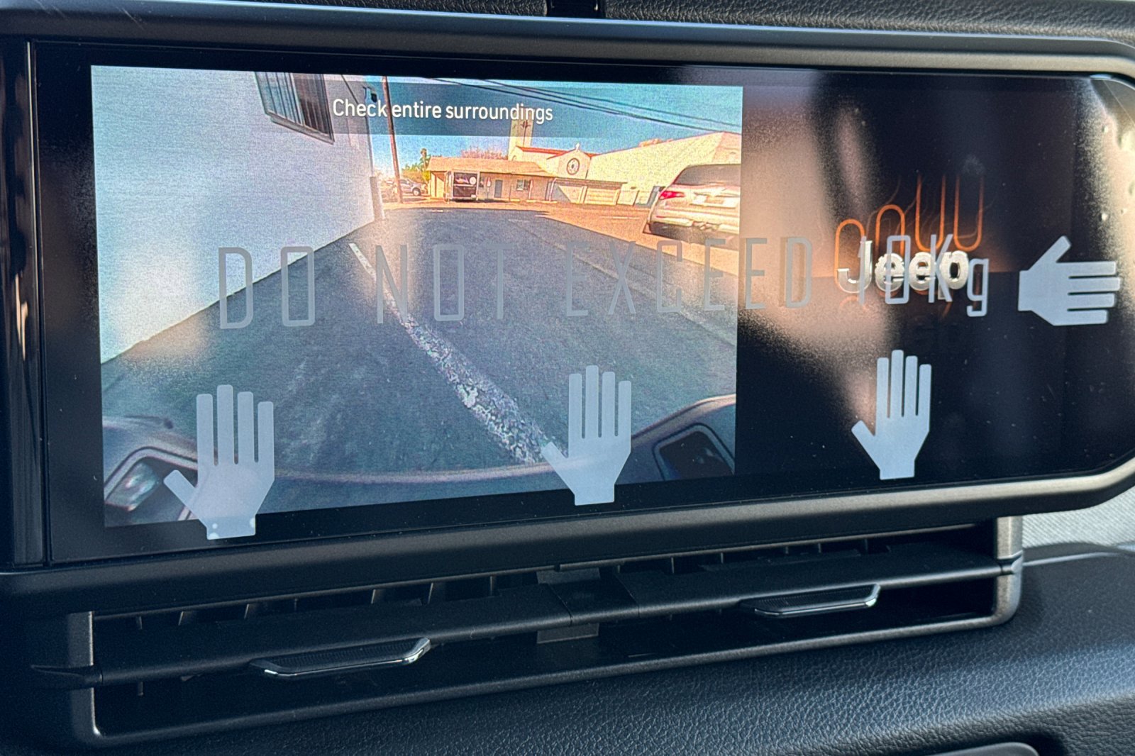 New 2026 Jeep Gladiator Sport image 17