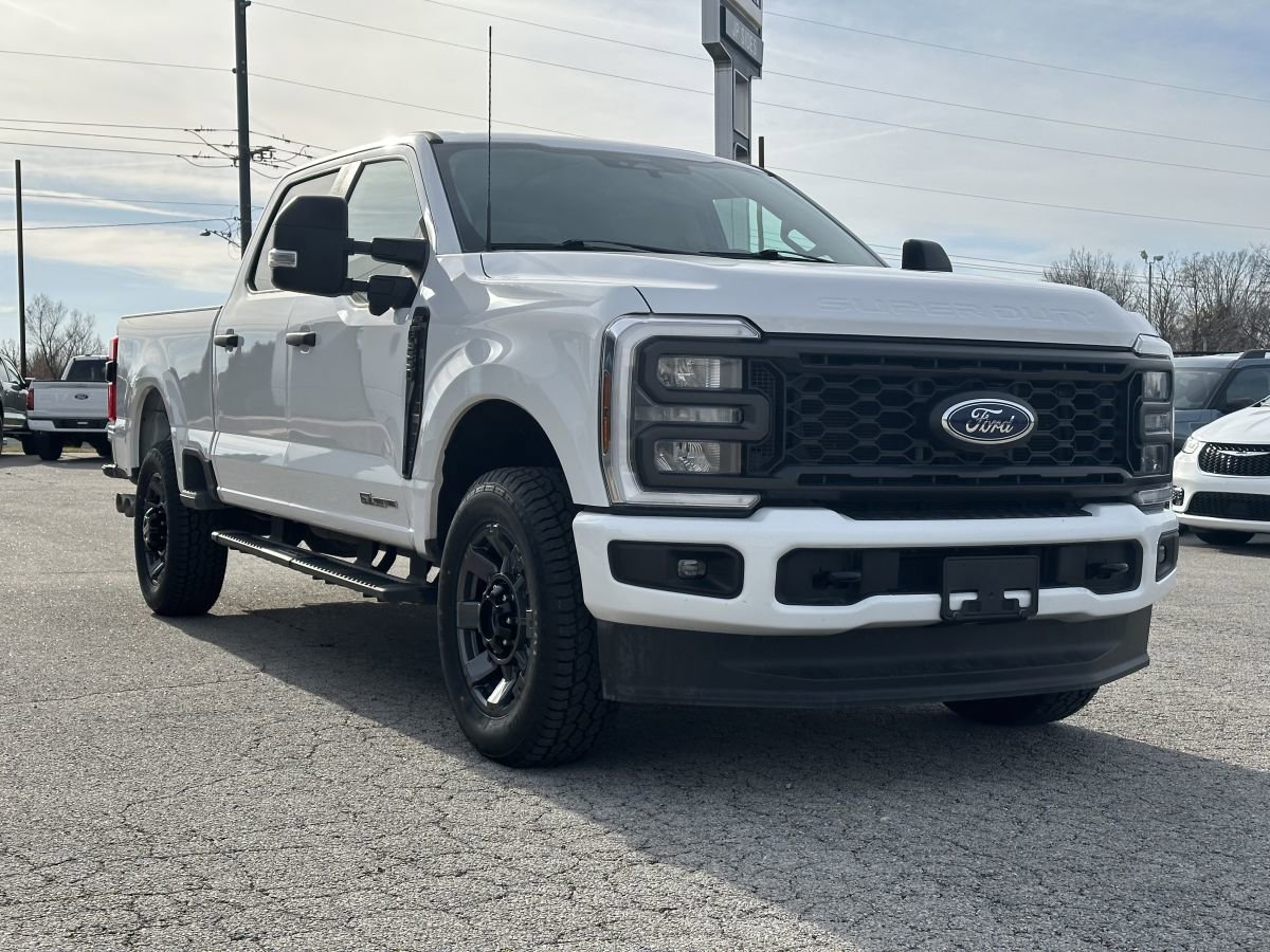 Used 2024 Ford F250 XL w/ STX Appearance Package image 2
