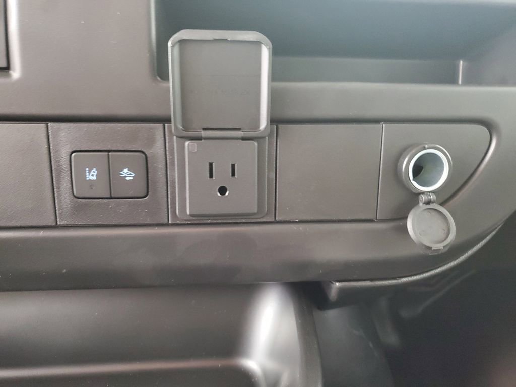 New 2026 Chevrolet Express 2500 w/ Driver Convenience Package RWD image 19
