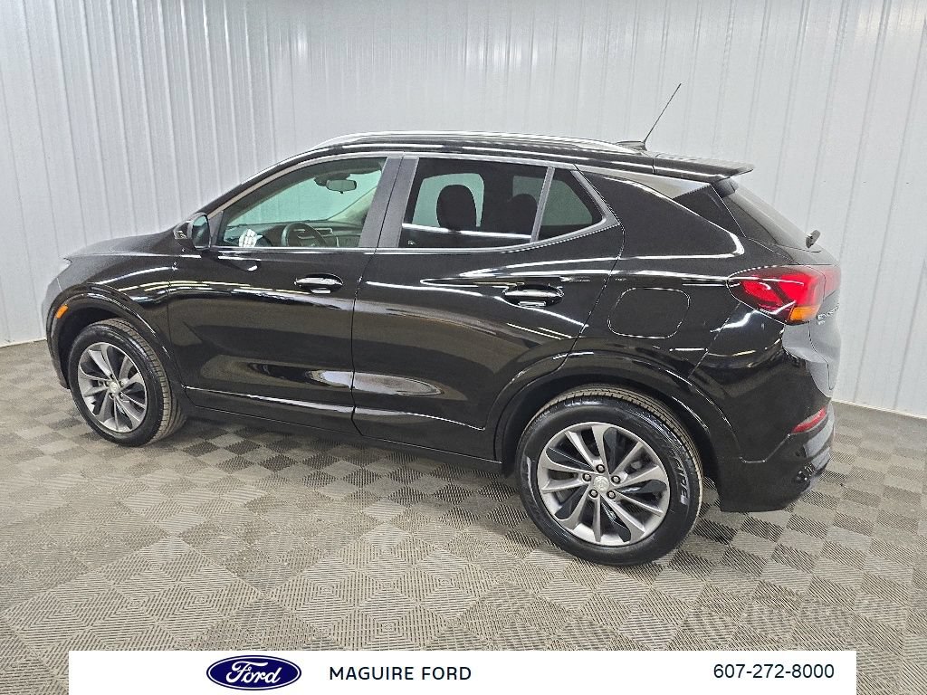Used 2023 Buick Encore GX Select w/ Sport Touring Package AWD/4WD image 5