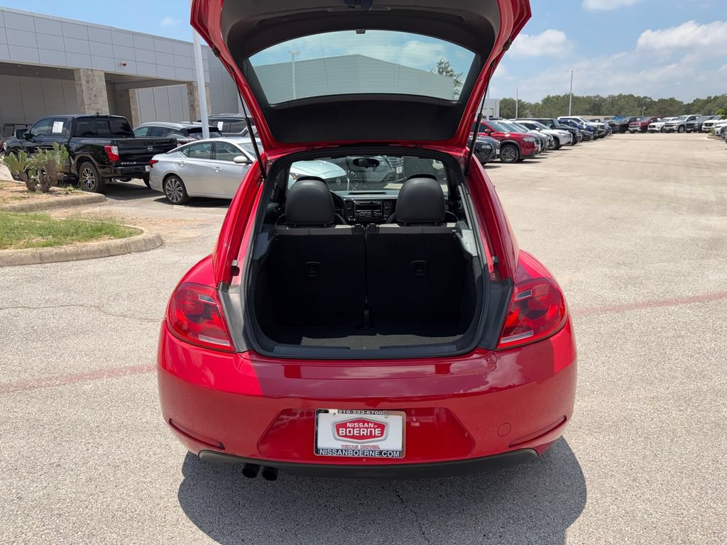 Used 2015 Volkswagen Beetle 1.8T Classic FWD image 21