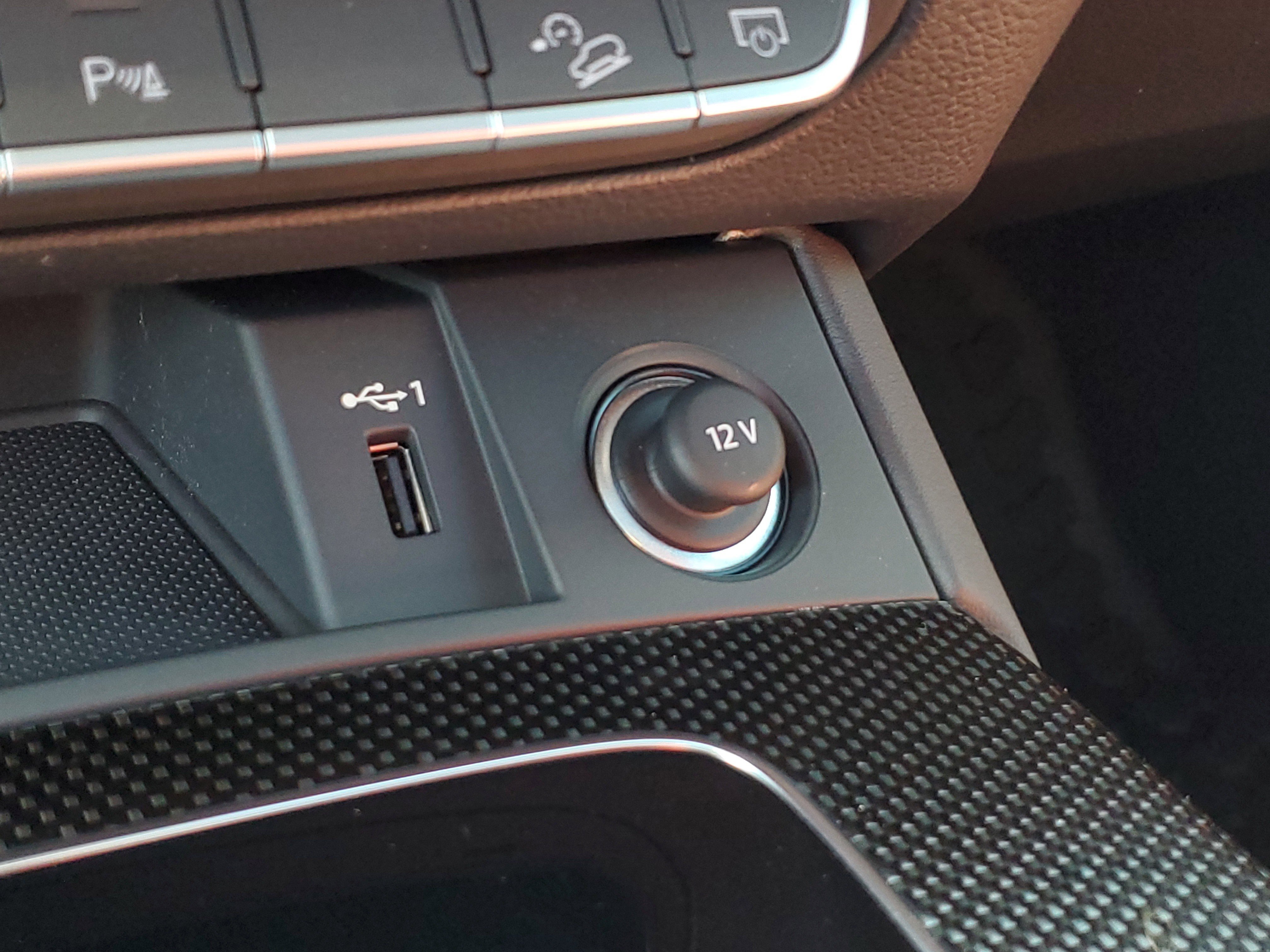 Used 2024 Audi SQ5 Prestige image 11