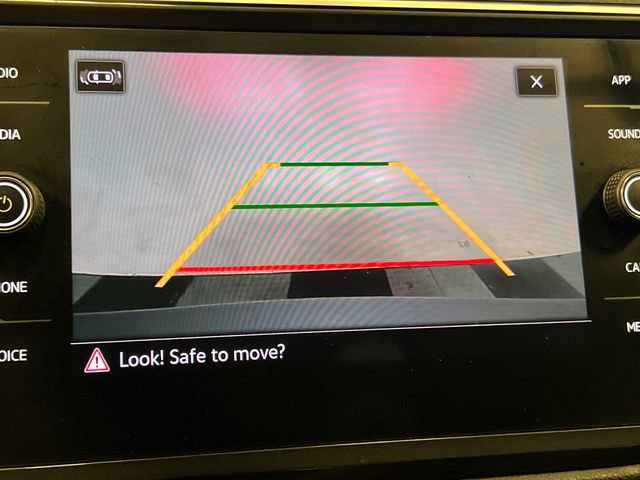 Used 2021 Volkswagen Tiguan SE R-Line image 25