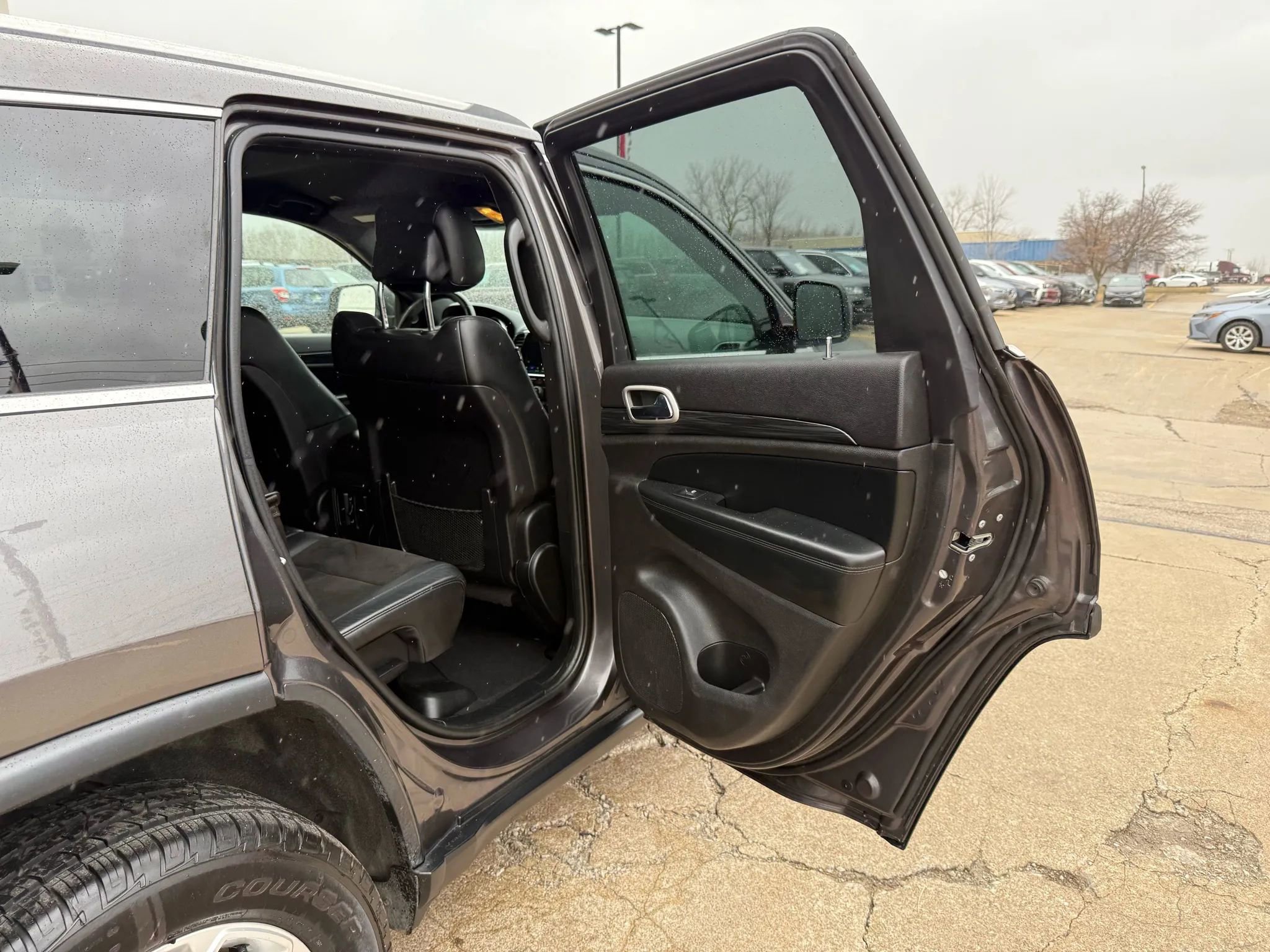 Used 2021 Jeep Grand Cherokee Laredo X image 23