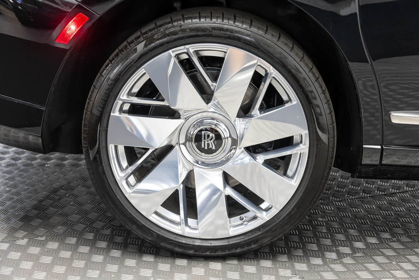 New 2026 Rolls-Royce Cullinan AWD/4WD image 50