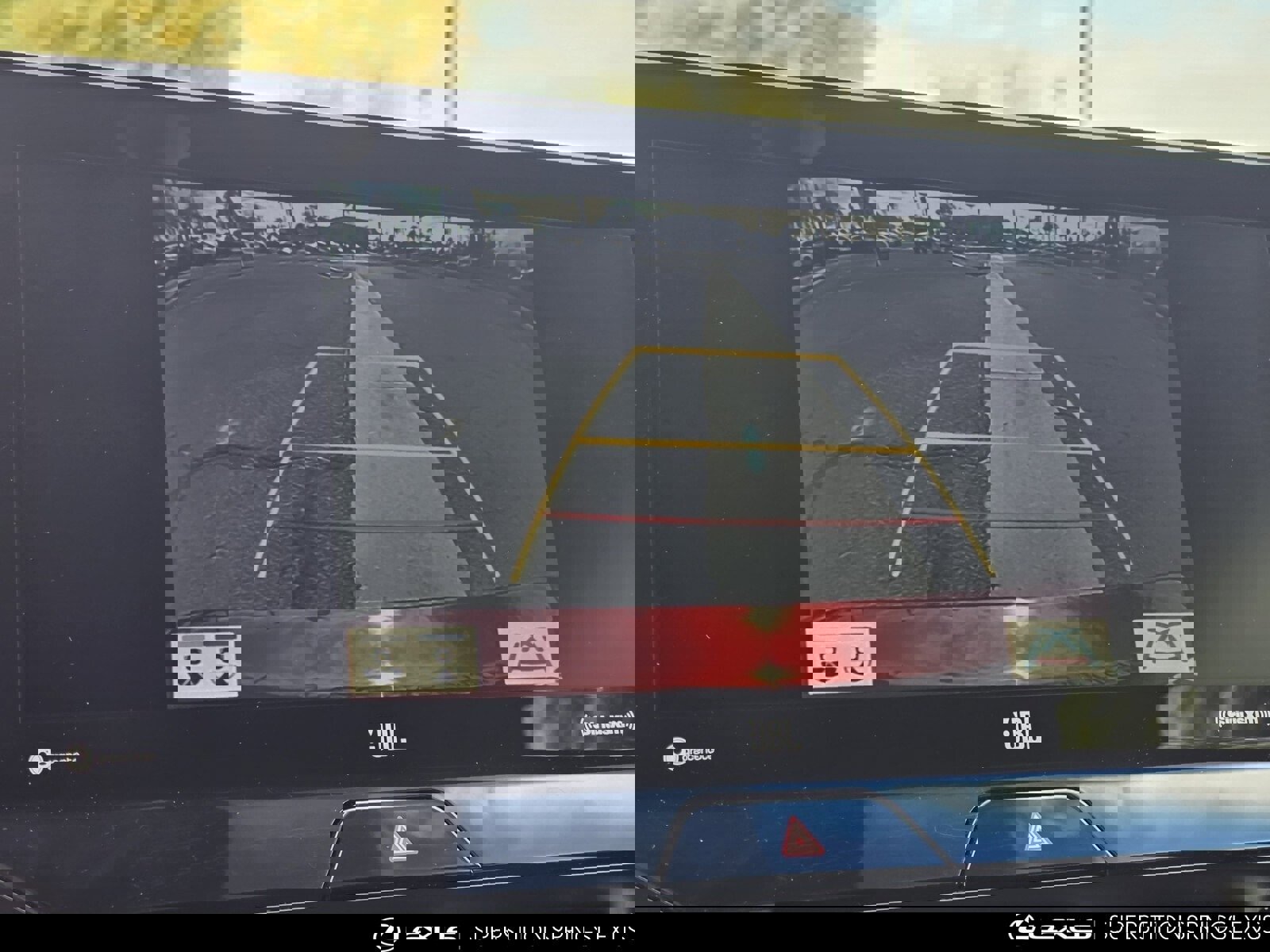 Used 2021 Toyota Venza XLE image 18