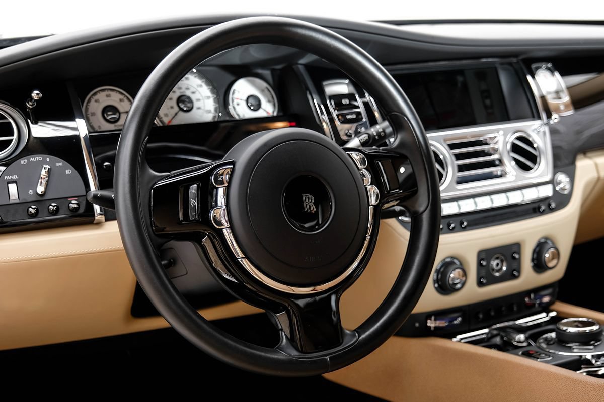 Used 2016 Rolls-Royce Wraith RWD image 12