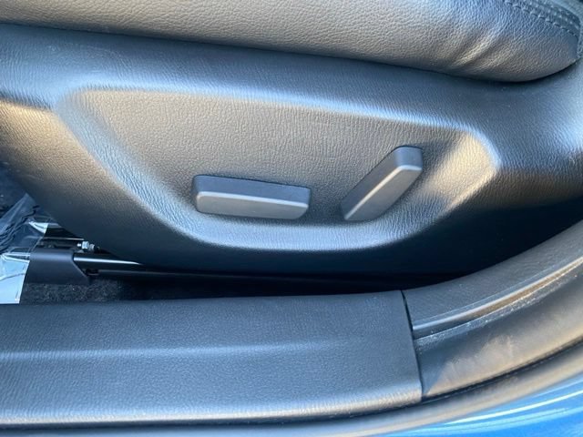 Used 2018 MAZDA MAZDA3 Grand Touring w/ Premium Equipment Package FWD image 19