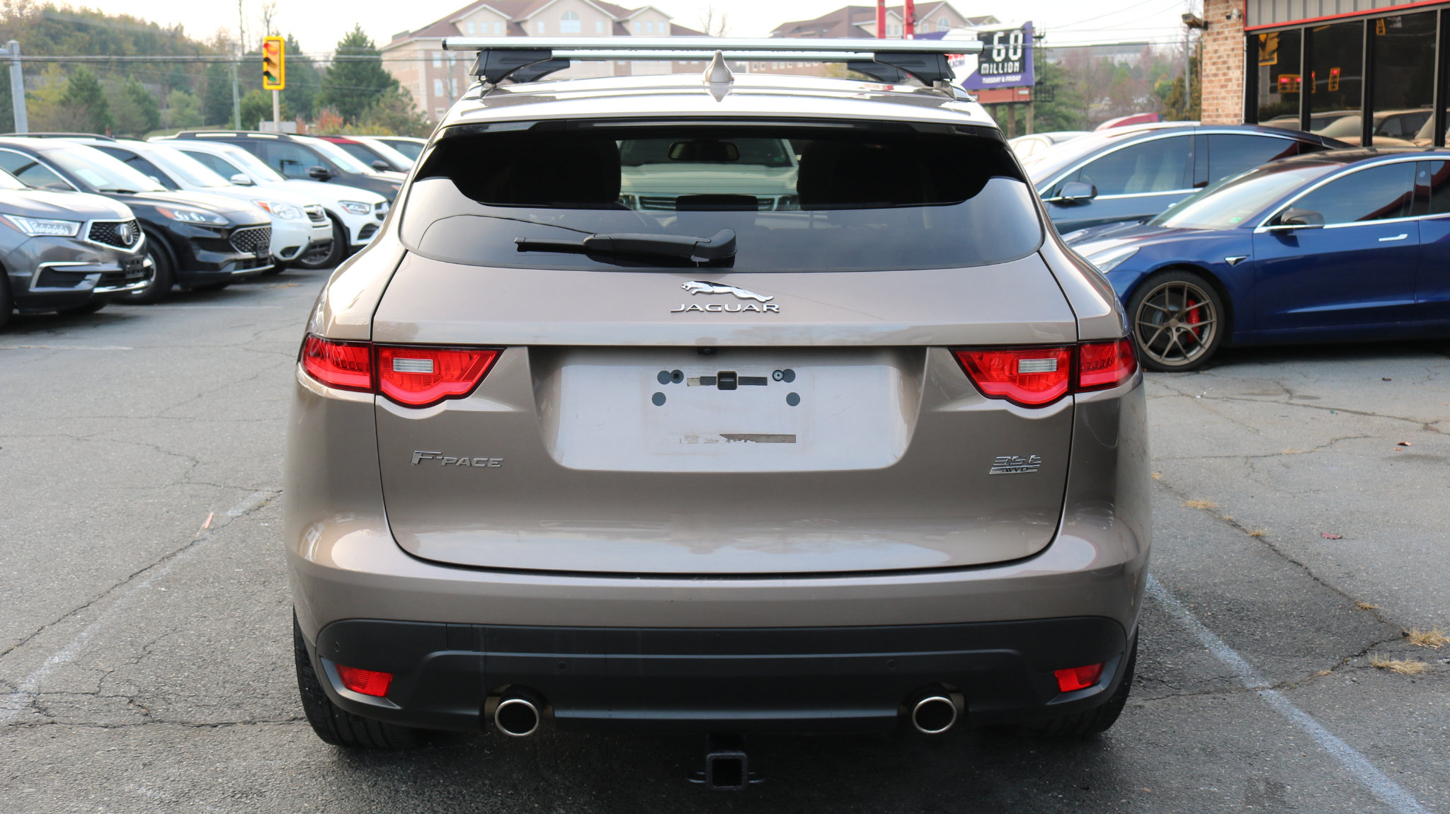 Used 2017 Jaguar F-PACE Prestige image 7