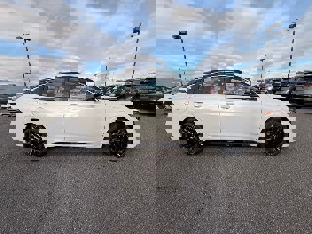 New 2026 Nissan Sentra SR w/ SR Premium Package image 4