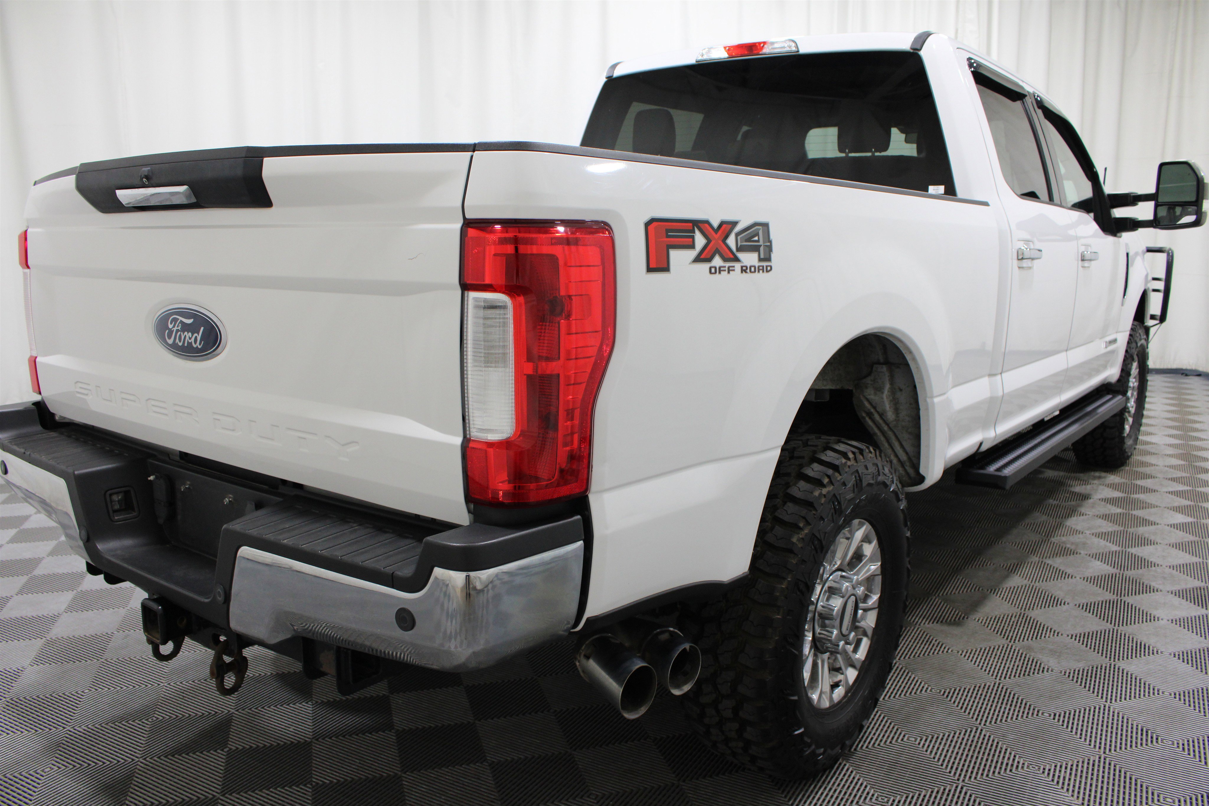 Used 2019 Ford F250 XLT w/ XLT Premium Package image 31