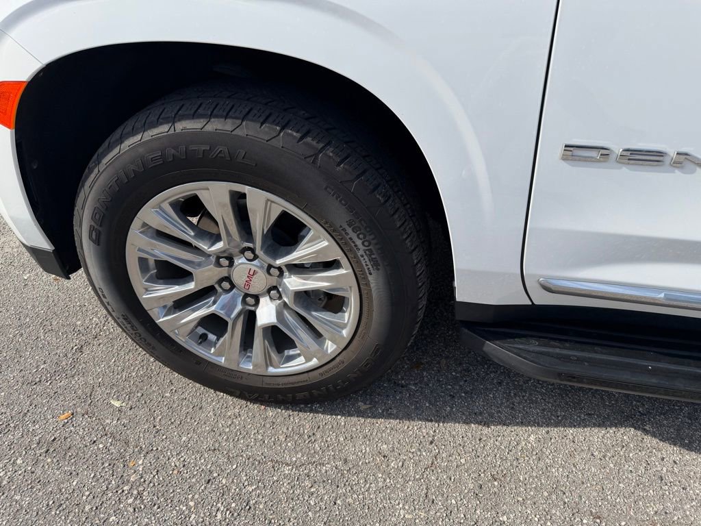 Used 2023 GMC Yukon Denali image 11