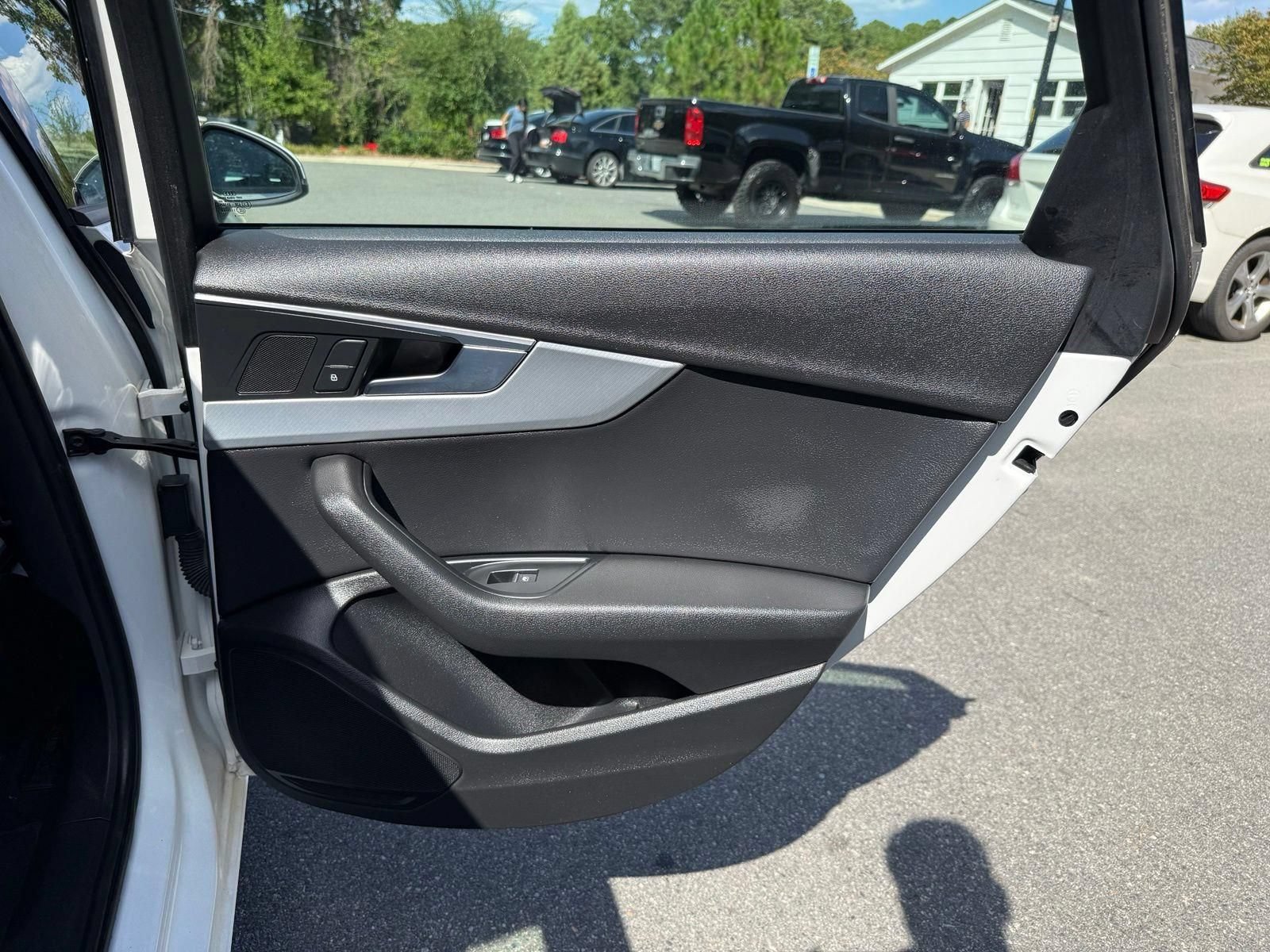 Used 2017 Audi A4 2.0T Premium FWD image 23