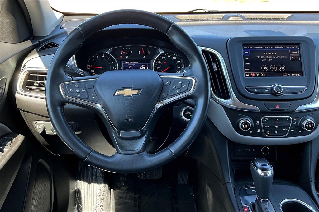 Used 2021 Chevrolet Equinox LT w/ Driver Convenience Package image 6