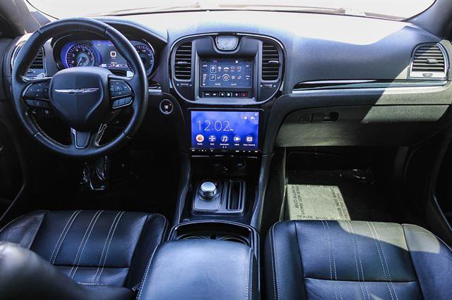 Used 2018 Chrysler 300 S image 12