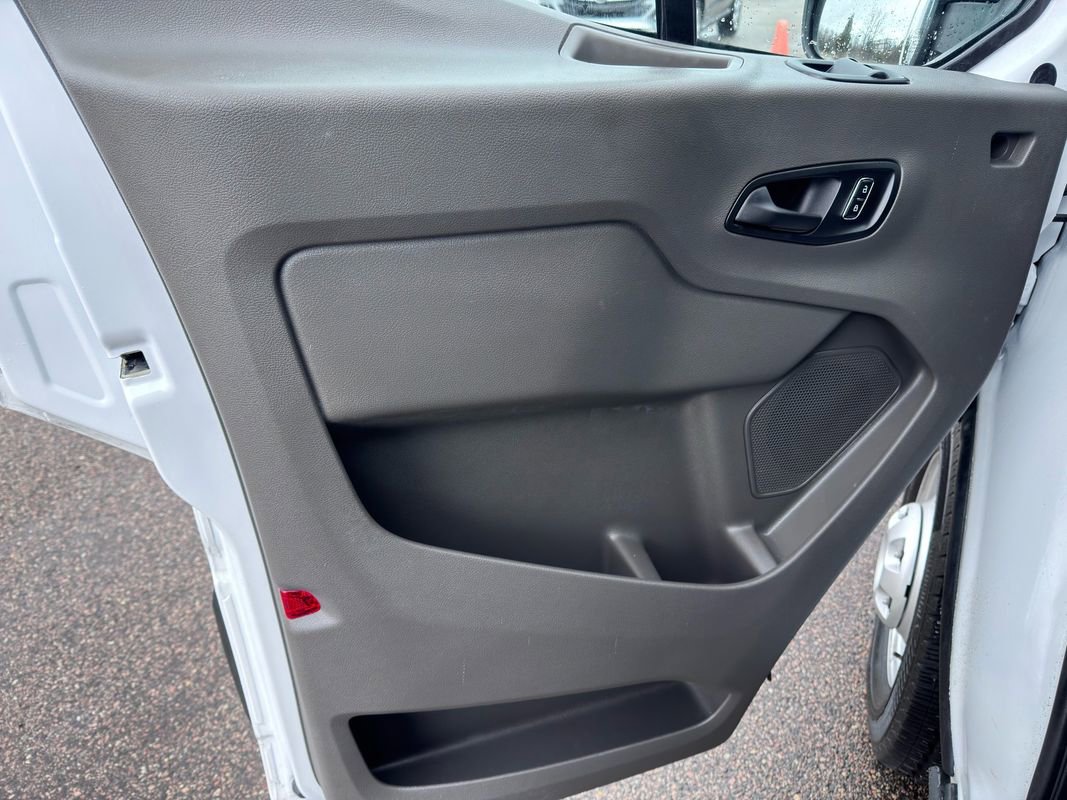 Used 2025 Ford Transit 350 XL image 10