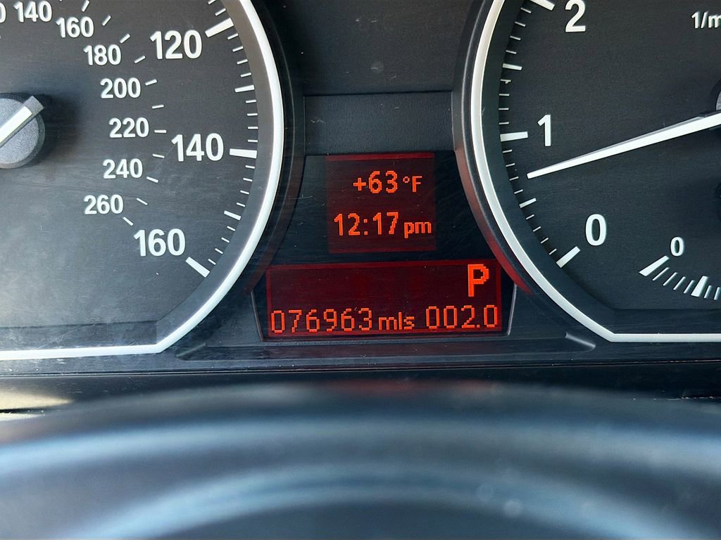 Used 2011 BMW 128i Convertible image 35