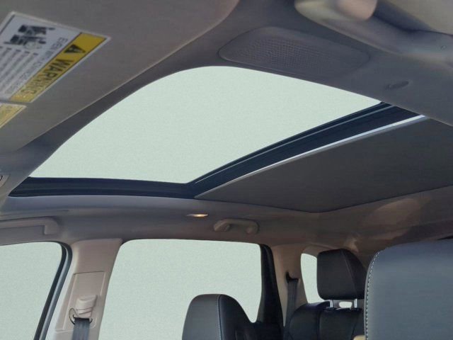 Used 2025 Acura MDX FWD w/ Technology Package image 18