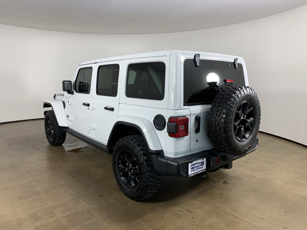 Used 2019 Jeep Wrangler Unlimited Sahara w/ Quick Order Package 24M Moab image 15