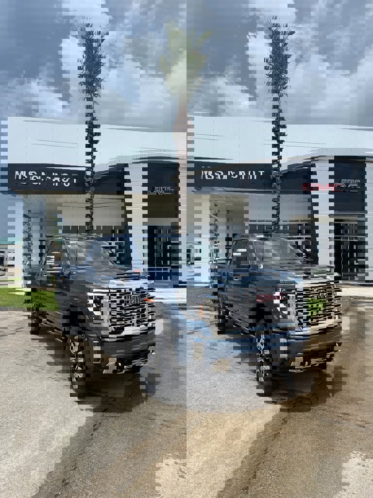 New 2025 GMC Sierra 2500 Denali w/ Denali Reserve Package