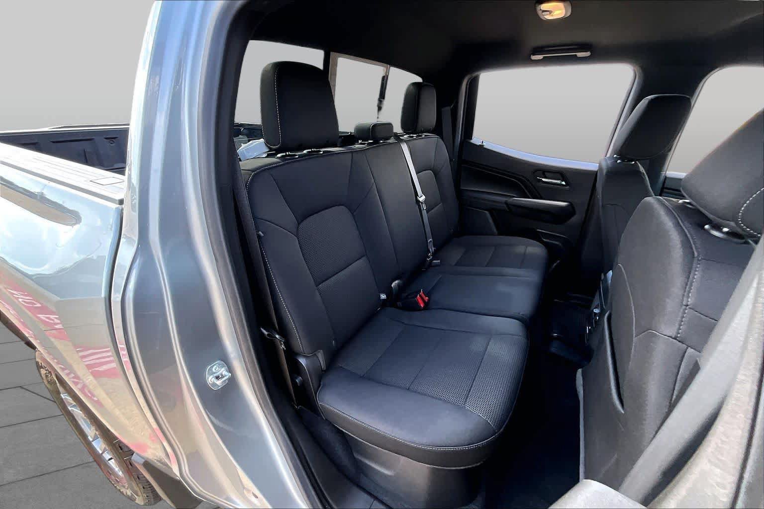 Used 2024 Chevrolet Colorado LT w/ LT Convenience Package II RWD image 20