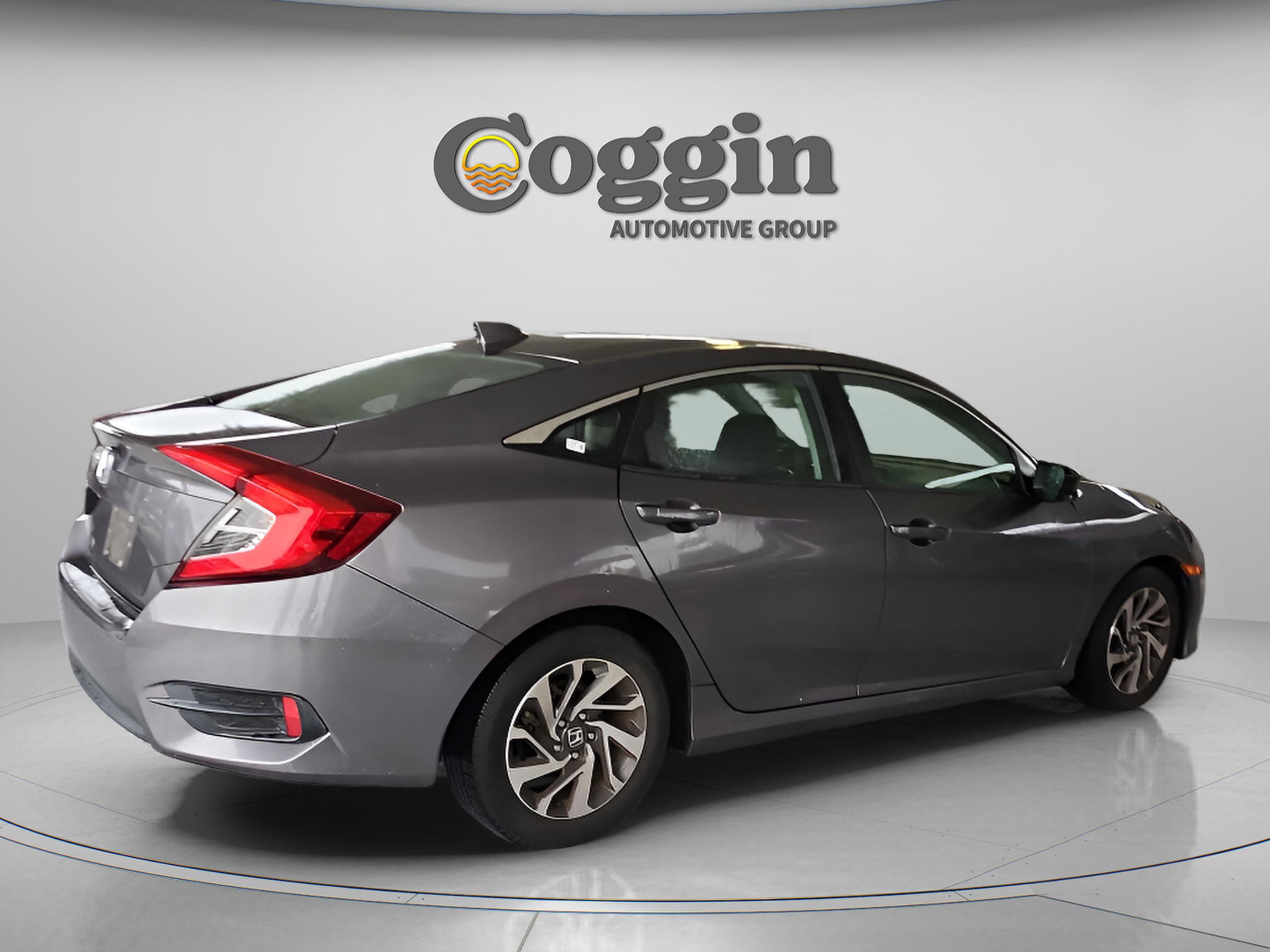 Used 2018 Honda Civic EX image 5
