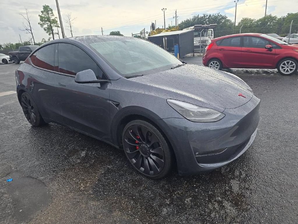 Used 2023 Tesla Model Y Performance AWD/4WD image 3