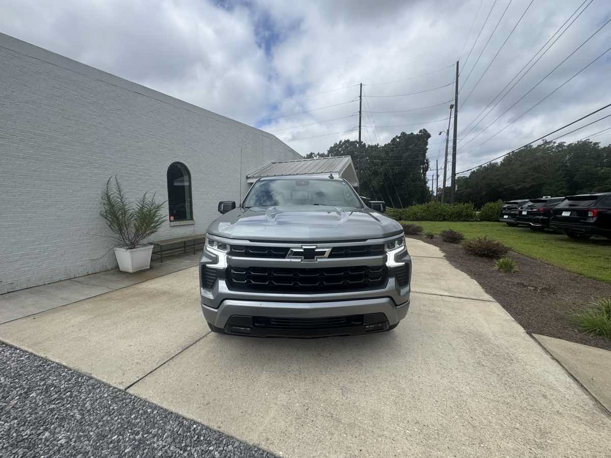 Used 2023 Chevrolet Silverado 1500 RST w/ RST All Star Premium Package AWD/4WD image 3