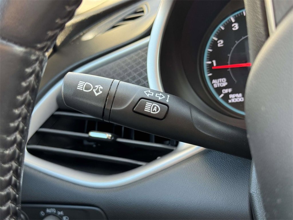 Used 2021 Chevrolet Malibu RS image 19