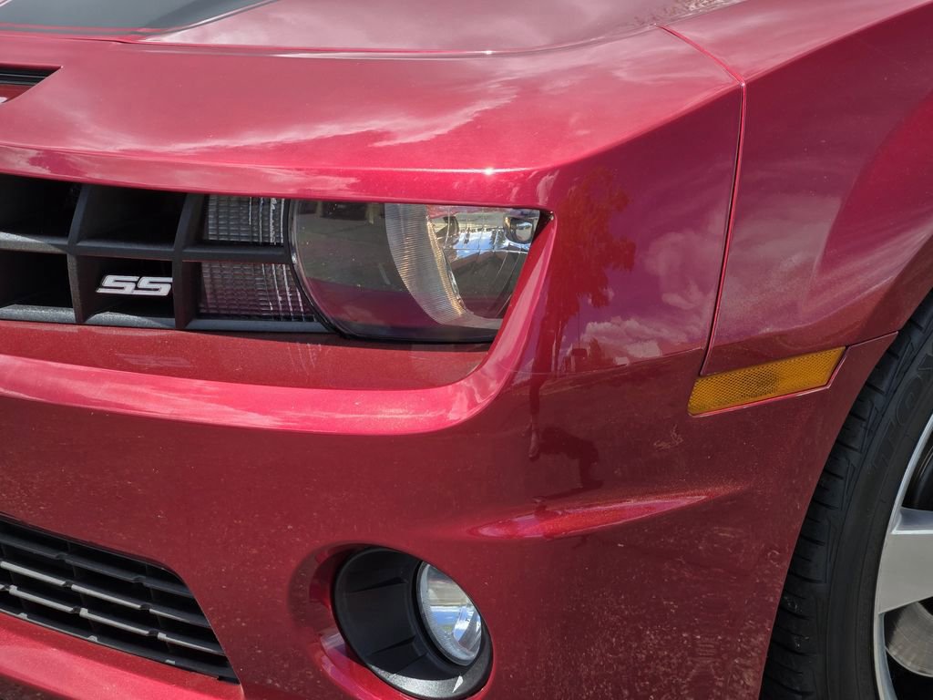 Used 2010 Chevrolet Camaro SS w/ Black Stripe Package RWD image 5