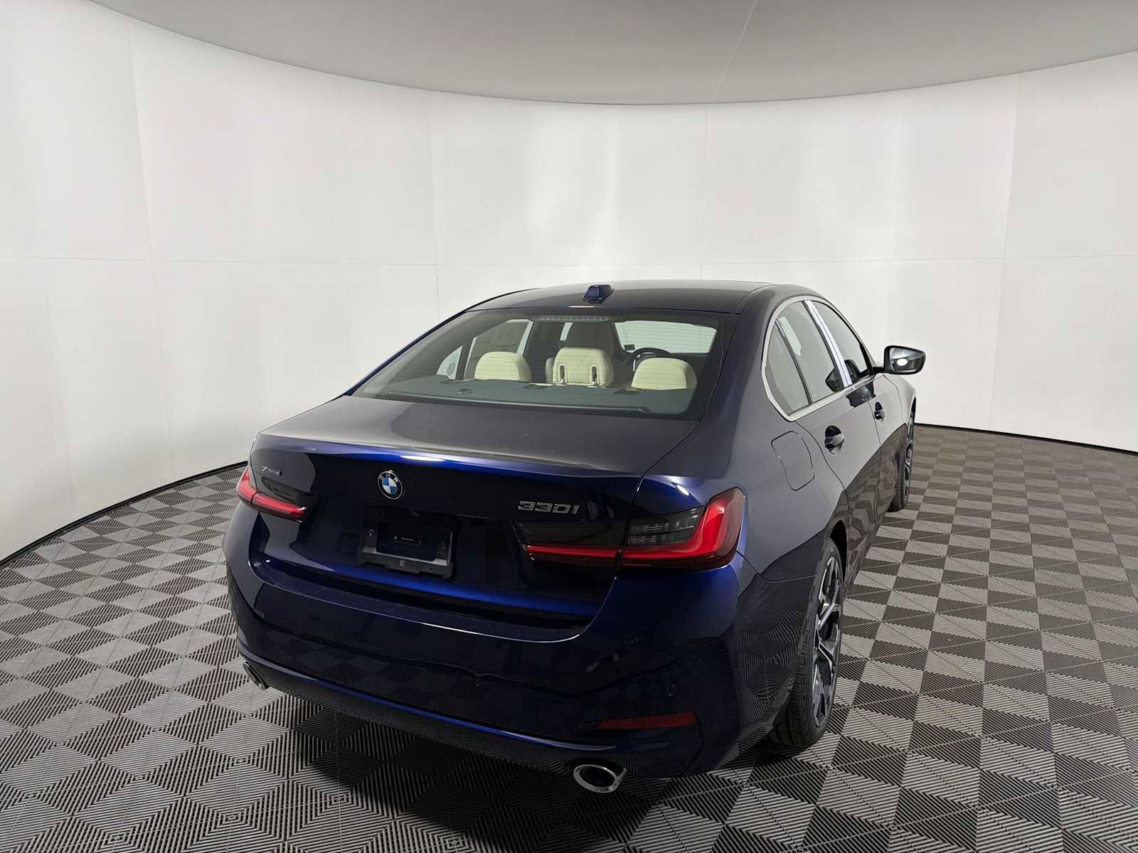 New 2026 BMW 330i xDrive Sedan w/ Convenience Package image 9