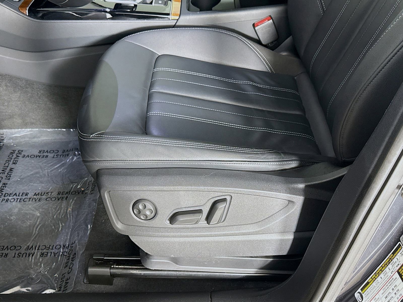 Used 2023 Audi Q5 2.0T Premium w/ Convenience Package image 18