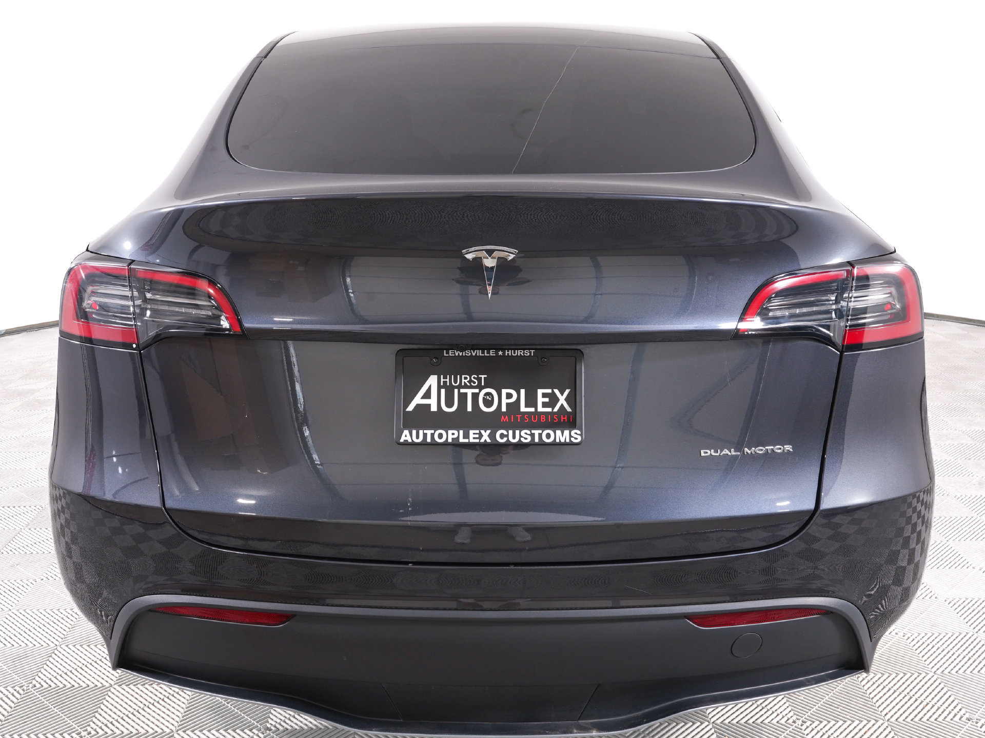 Used 2024 Tesla Model Y Long Range AWD/4WD image 6