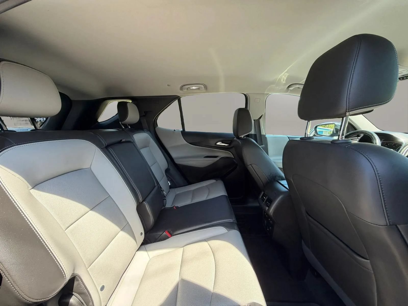 Used 2018 Chevrolet Equinox Premier AWD/4WD image 31