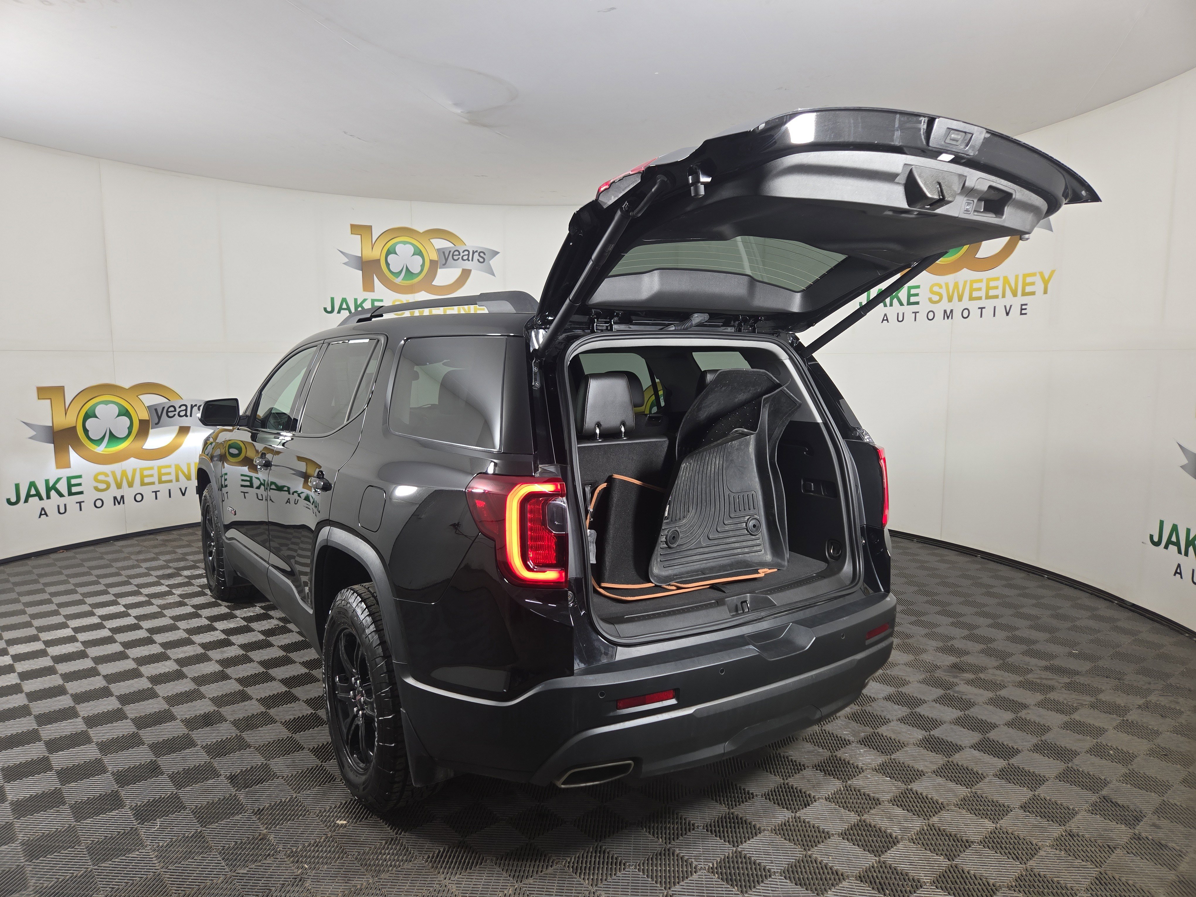 Used 2023 GMC Acadia AT4 w/ GMC Pro Grade Package image 34